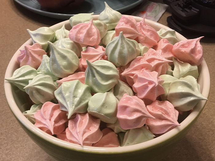 Beautiful Pastel Meringues