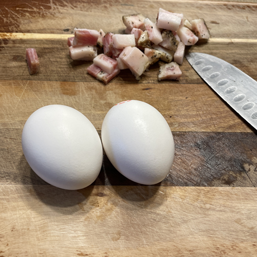 Carbonara: Guanciale diced
